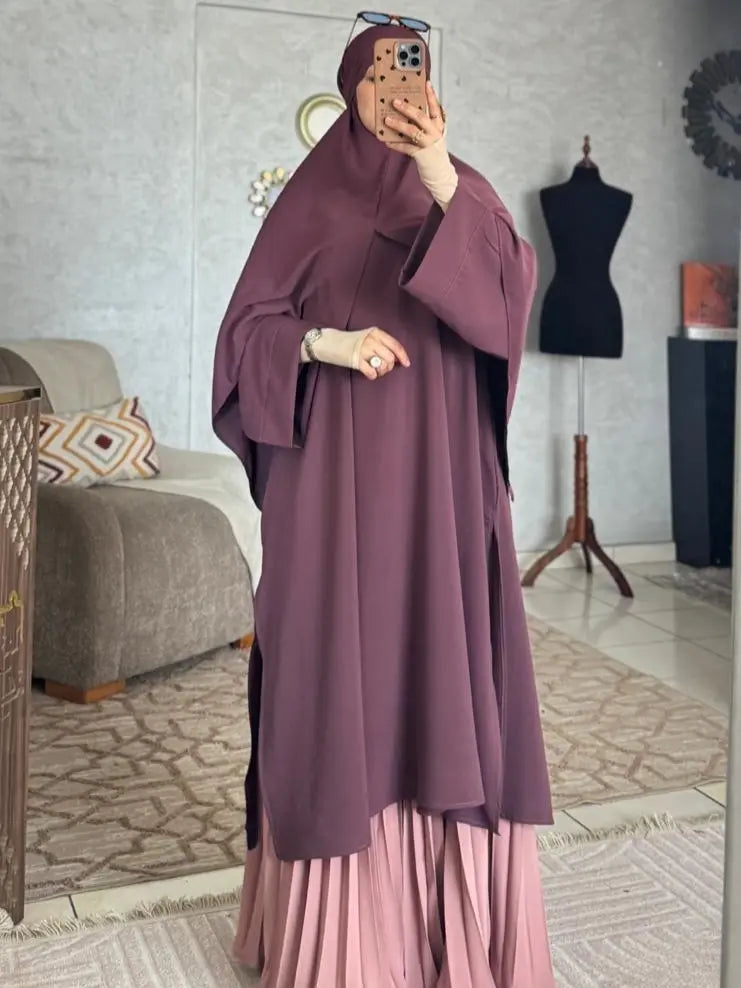 طقم 3 قطع أوفر سايز الفاخر – الأناقة العصرية بلمسة محتشمة